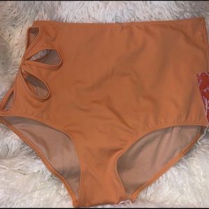 NEW Kortni Jeane golden bottoms Large